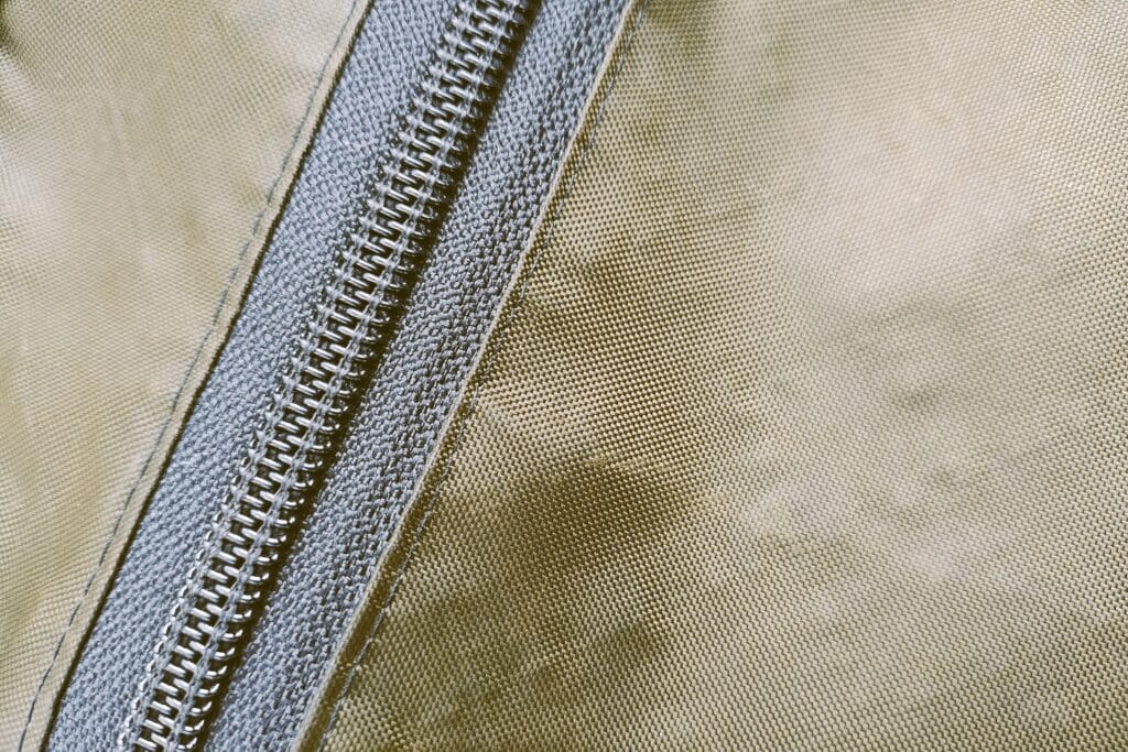 A close up of a DIY bag zipper.